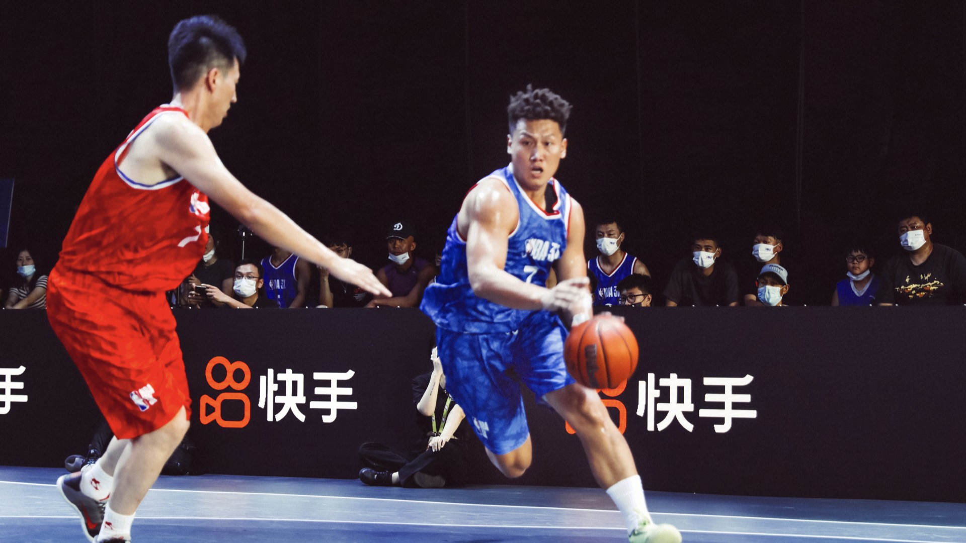 包含强手云集擂台竞技，场上对抗激烈不容错过的词条